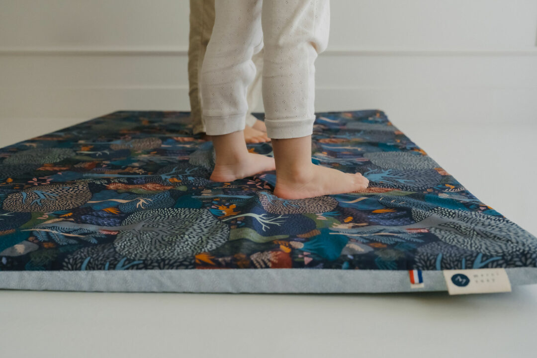 Tapis d'éveil motricité les gens qui osent forêt brocéliance oeko-tex